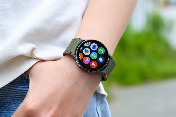 Samsung Galaxy Watch7 40mm dây silicone Màu Xanh rêu