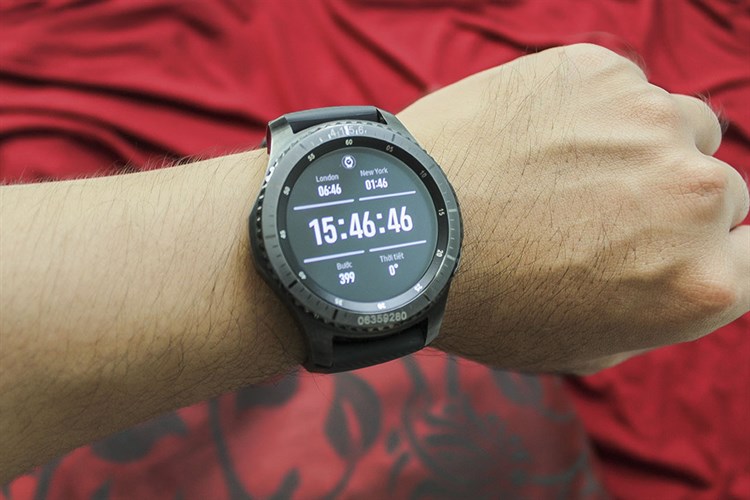 Đồng hồ thông minh Samsung Gear S3 Frontier Màu Đen