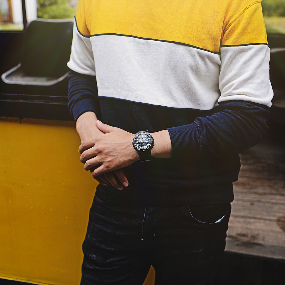 Đồng hồ CASIO 47.7 mm Nam AEQ-100W-1AVDF