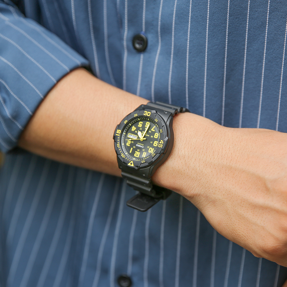 Đồng hồ CASIO Timeless 42.5 mm Nam MRW-200H-9BVDF