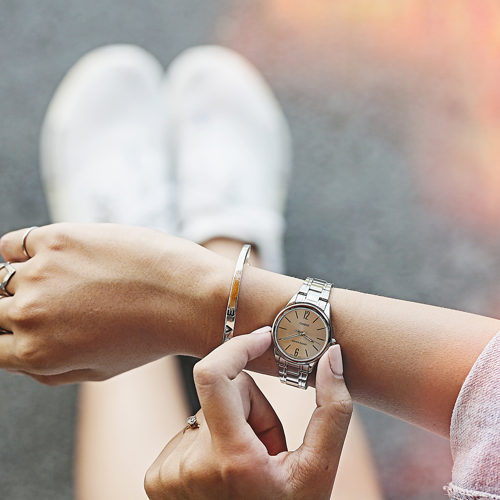 Đồng hồ CASIO 28.2 mm Nữ LTP-V005D-7BUDF