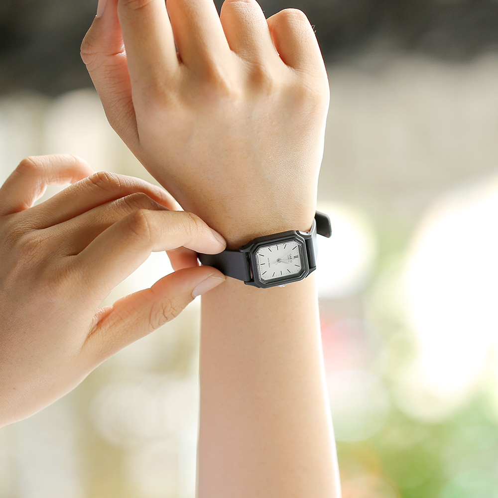 Đồng hồ CASIO 22 mm Nữ LQ-142-7EDF