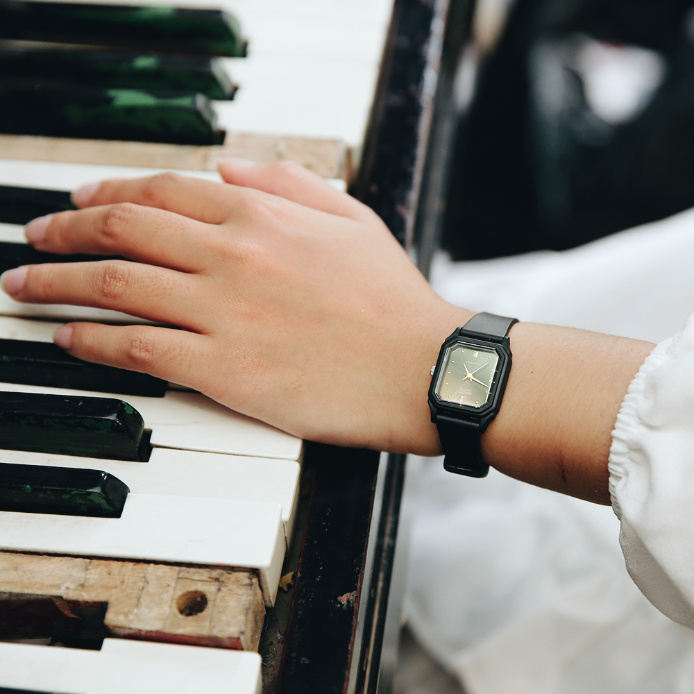 Đồng hồ CASIO 22.4 mm Nữ LQ-142E-1ADF