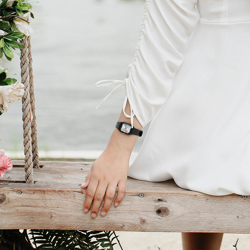 Đồng hồ CASIO 22.4 mm Nữ LQ-142E-7ADF