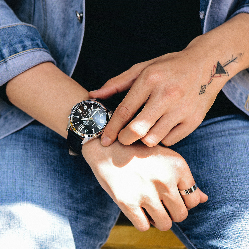 Đồng hồ Nam Edifice Casio EFV-500L-1AVUDF