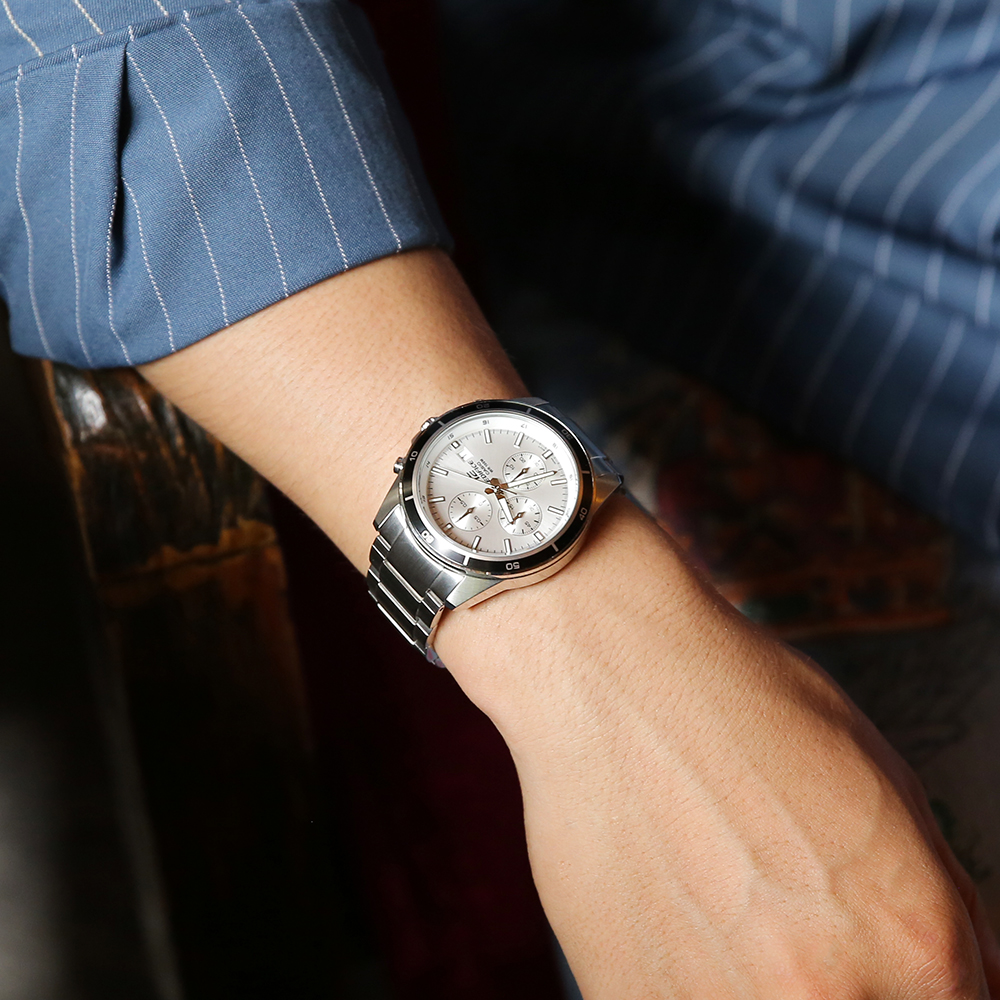 Đồng hồ EDIFICE CASIO 42 mm Nam EFR-526D-7AVUDF