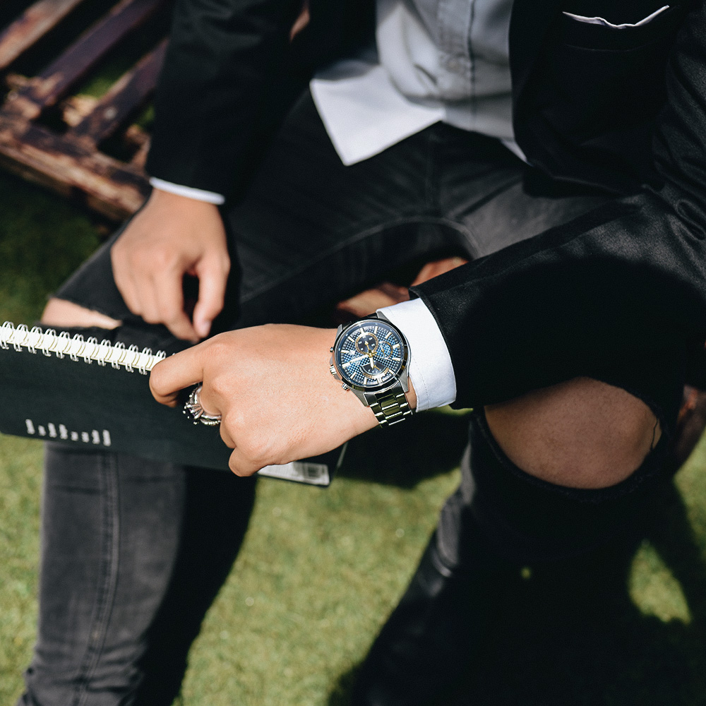 Đồng hồ Nam Edifice Casio EFV-530D-2AVUDF