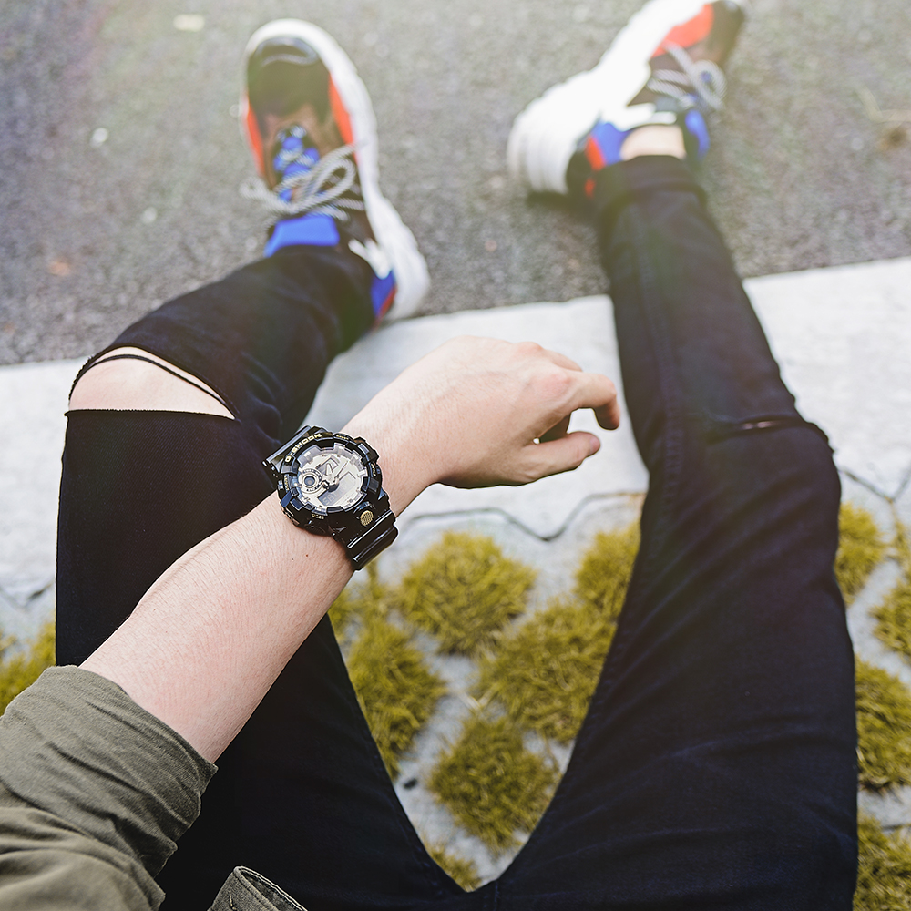 Đồng hồ G-SHOCK 52.5 mm Nam GA-710GB-1ADR