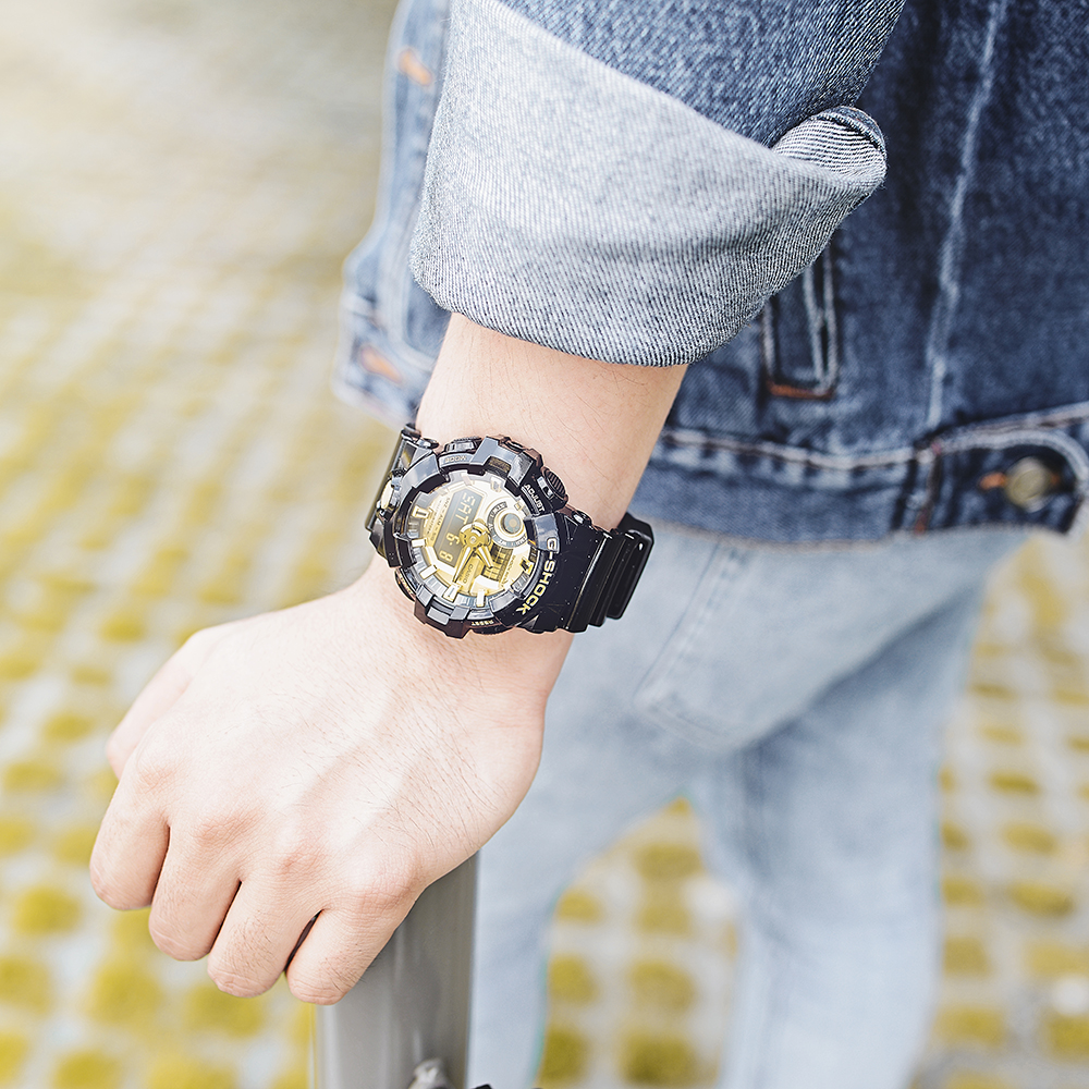 Đồng hồ G-SHOCK 52.5 mm Nam GA-710GB-1ADR