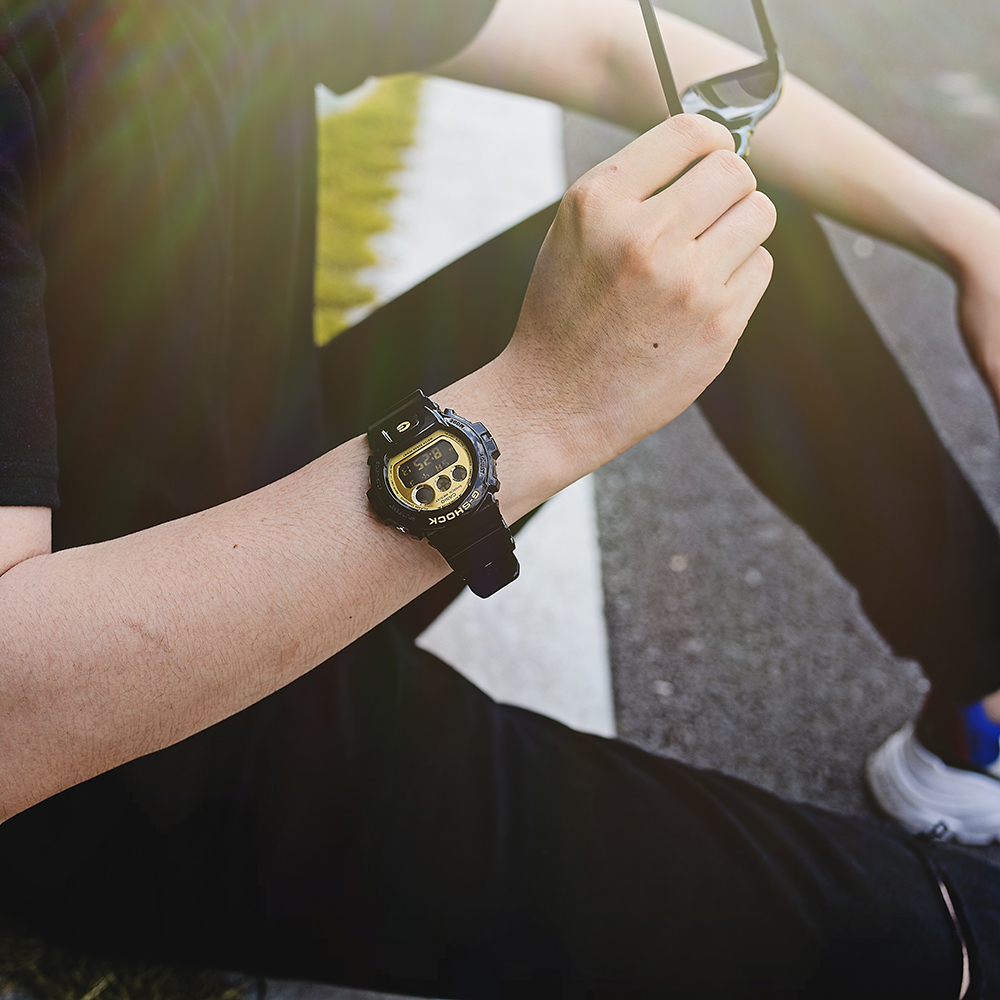 Đồng hồ G-SHOCK 48 mm Nam DW-6900CB-1DS