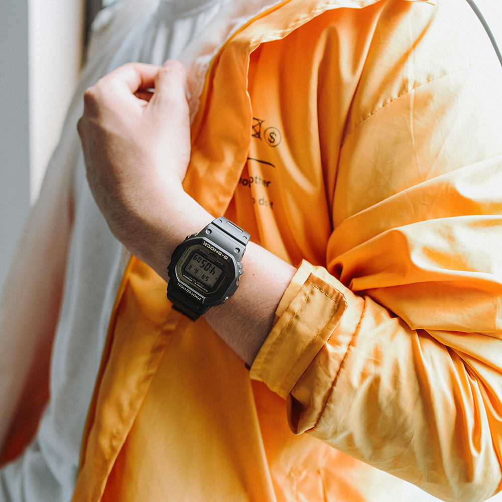 Đồng hồ G-SHOCK 5600 43.4 mm Nam GW-B5600BC-1DR