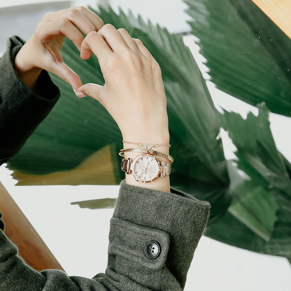 Đồng hồ SHEEN CASIO 32 mm Nữ SHE-4051PG-4AUDF