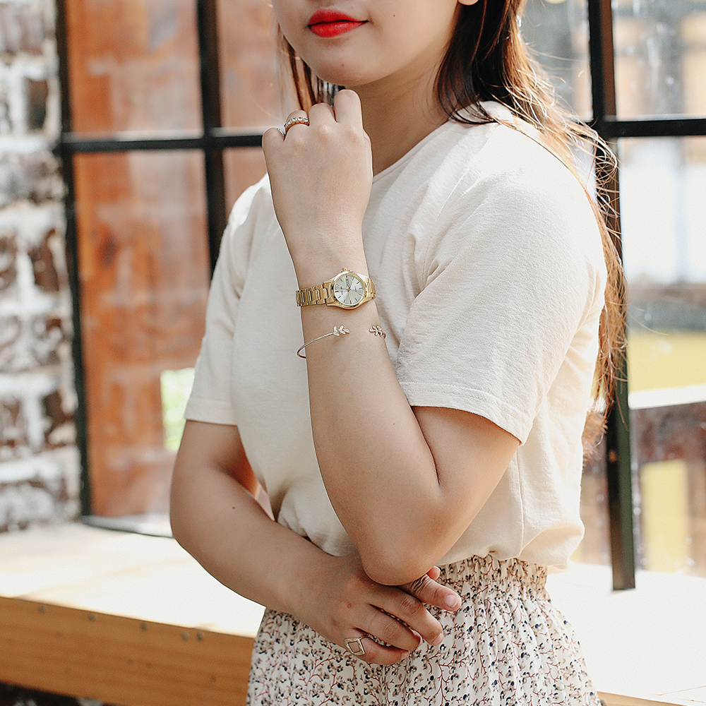 Đồng hồ CITIZEN 26.5 mm Nữ EQ0593-85P