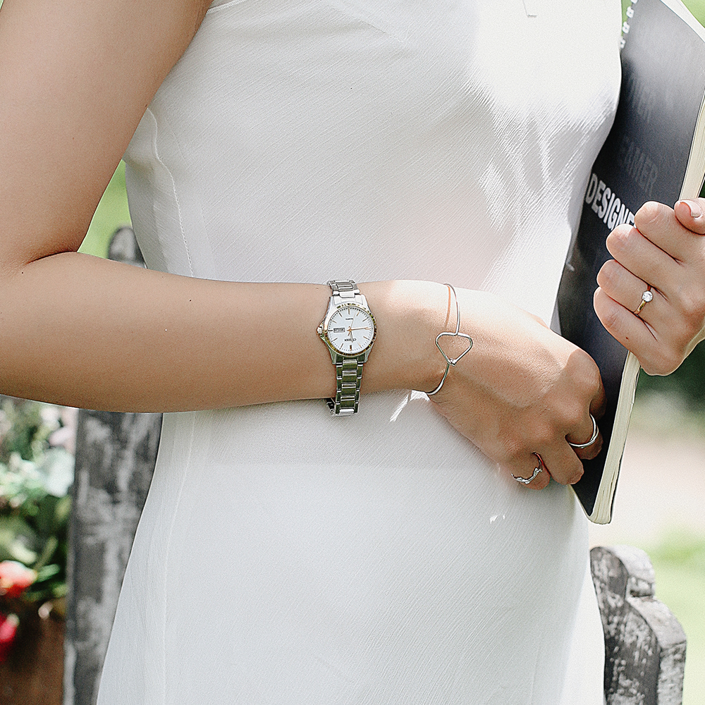 Đồng hồ CITIZEN 27.4 mm Nữ EQ0596-87A