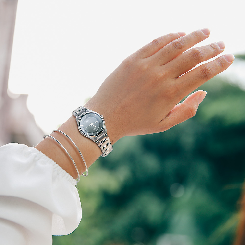 Đồng hồ CITIZEN 26.5 mm Nữ ER0201-81E