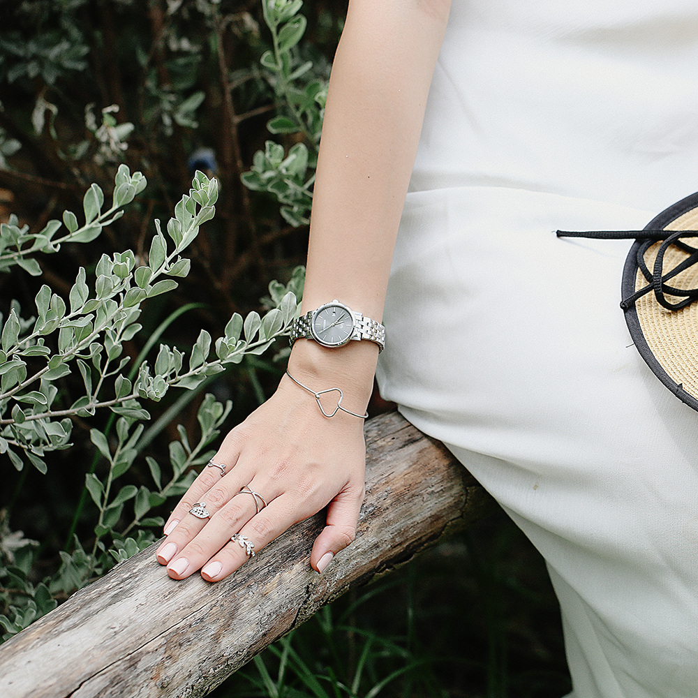 Đồng hồ CITIZEN 28.1 mm Nữ EU6090-54H