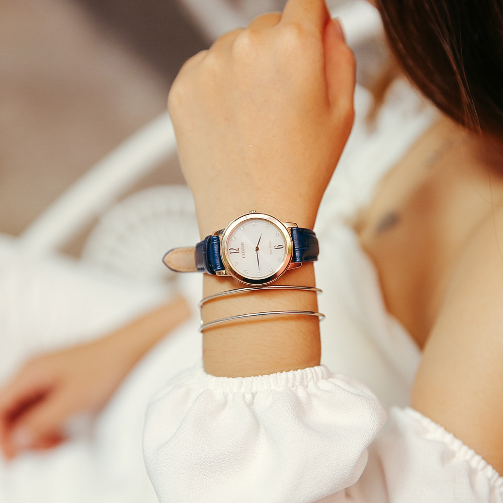 Đồng hồ CITIZEN 29.6 mm Nữ EX1493-13A