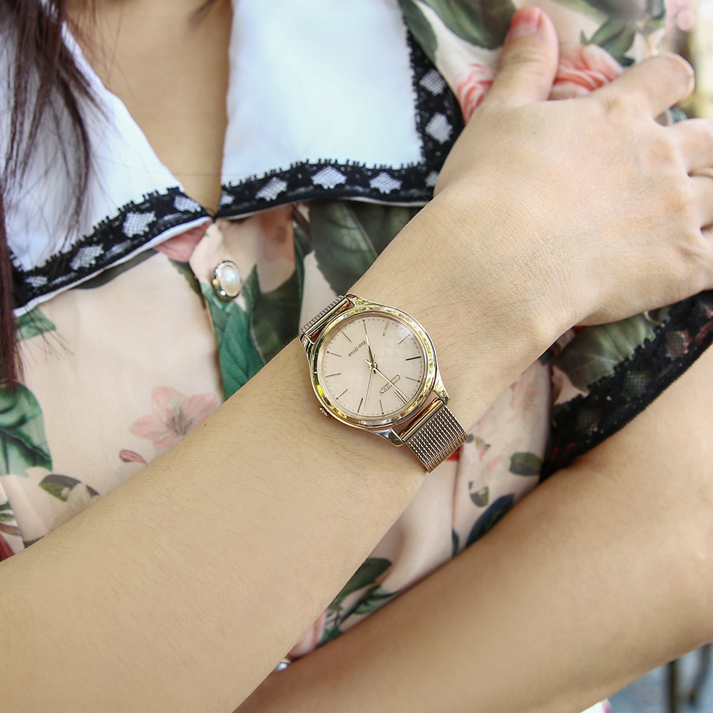 Đồng hồ CITIZEN 32 mm Nữ EM0503-83X