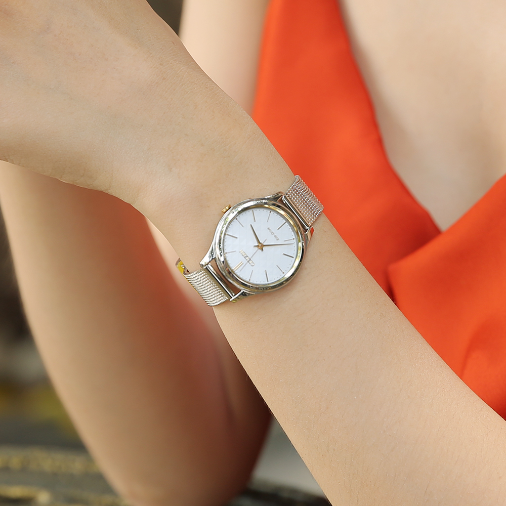 Đồng hồ CITIZEN 32 mm Nữ EM0504-81A