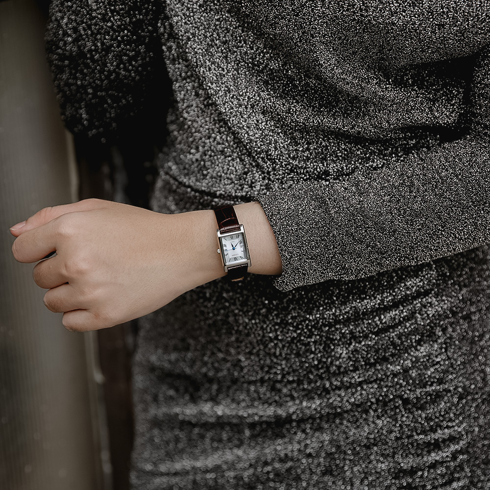 Đồng hồ CITIZEN 17.6 mm Nữ EJ6120-03A