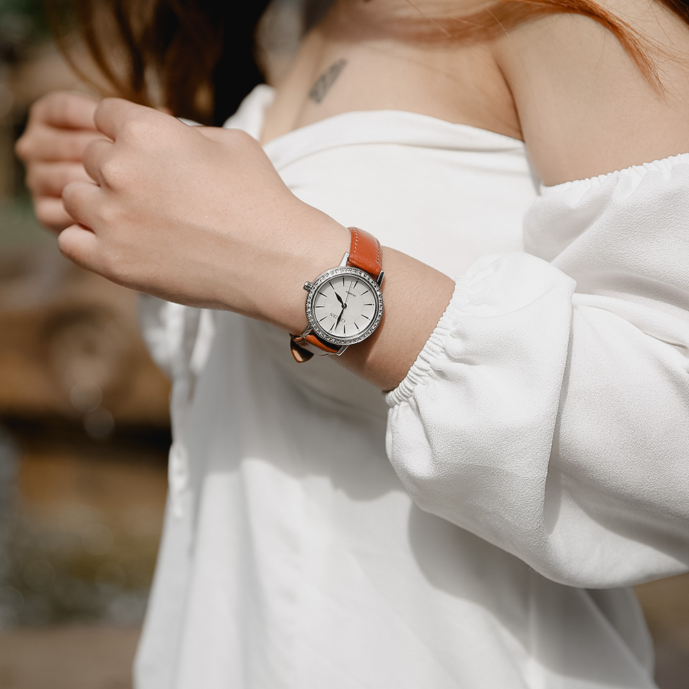 Đồng hồ CITIZEN 31.2 mm Nữ EL3040-12D