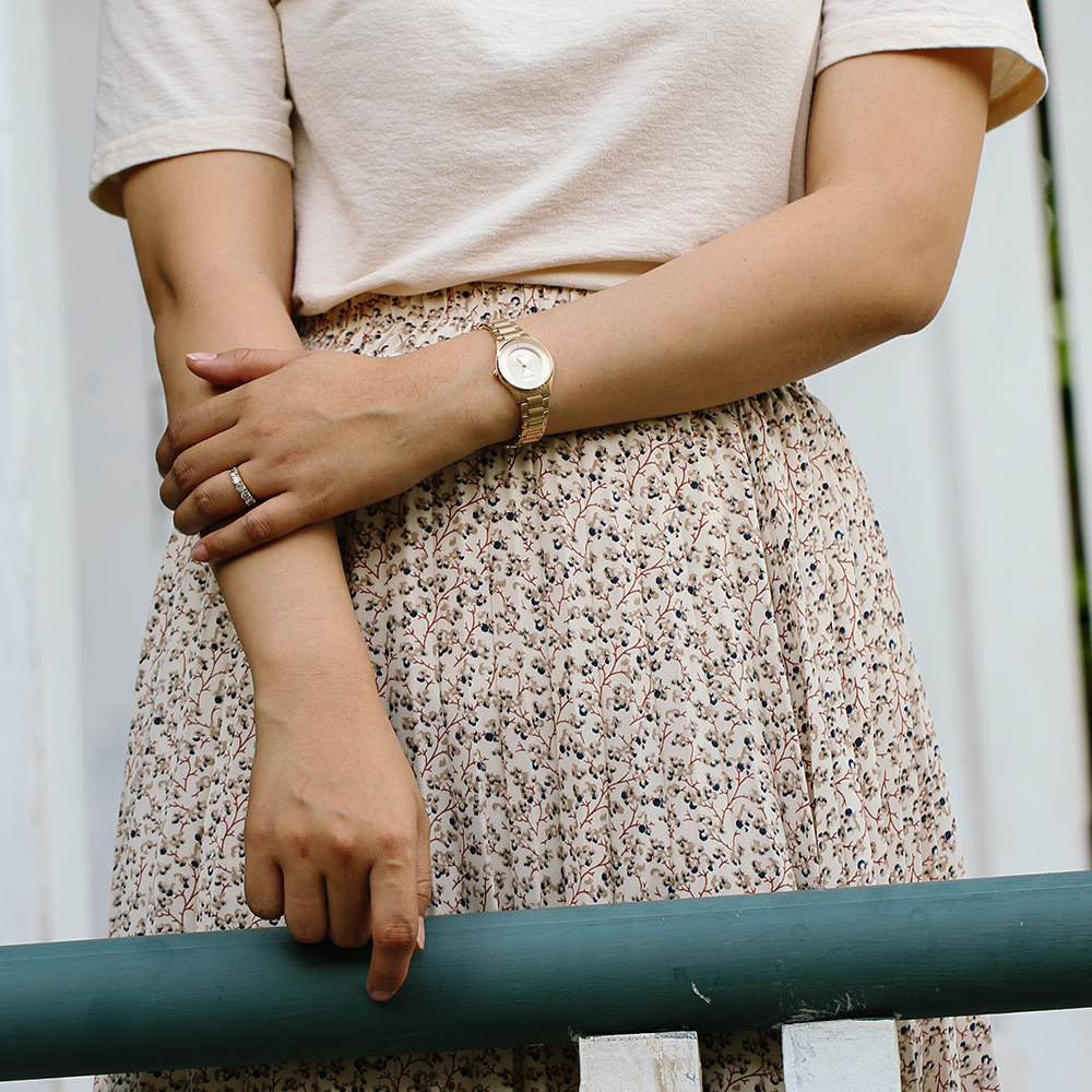 Đồng hồ CITIZEN 26.5 mm Nữ ER0205-80X