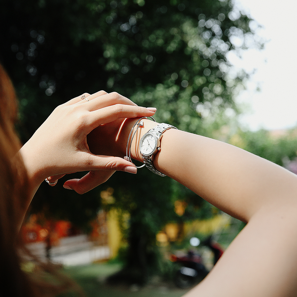 Đồng hồ CITIZEN 26.6 mm Nữ EU6030-81D