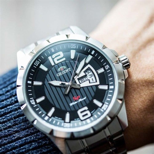 Đồng hồ ORIENT 43 mm Nam FUG1X004B9 Màu Bạc