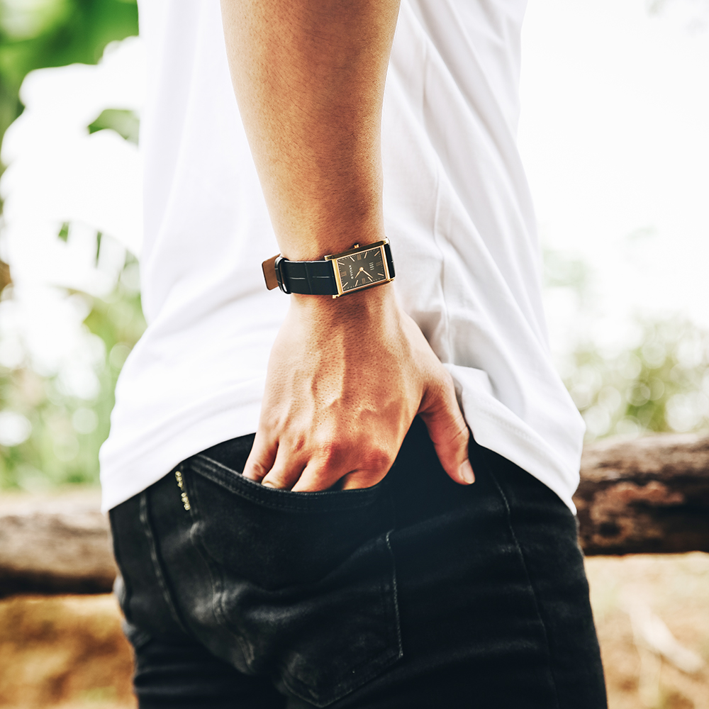 Đồng hồ TITAN Edge 25 mm Nam 1043WL02