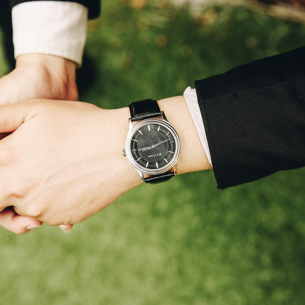 Đồng hồ Nam Titan 1650SL01