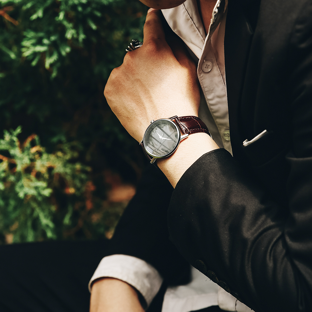 Đồng hồ TITAN 39.5 mm Nam 1672SL01