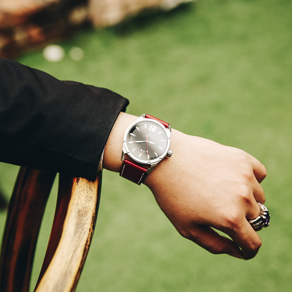 Đồng hồ TITAN 44.4 mm Nam 1699SL01