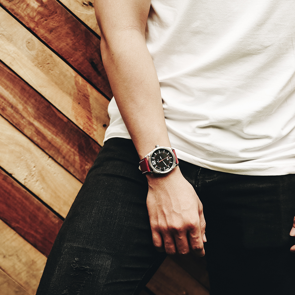 Đồng hồ TITAN 44.4 mm Nam 1699SL01