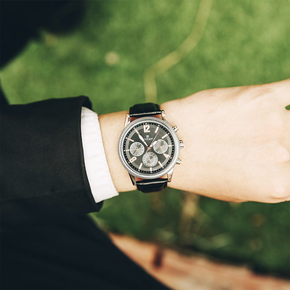 Đồng hồ TITAN 43 mm Nam 1734SL02