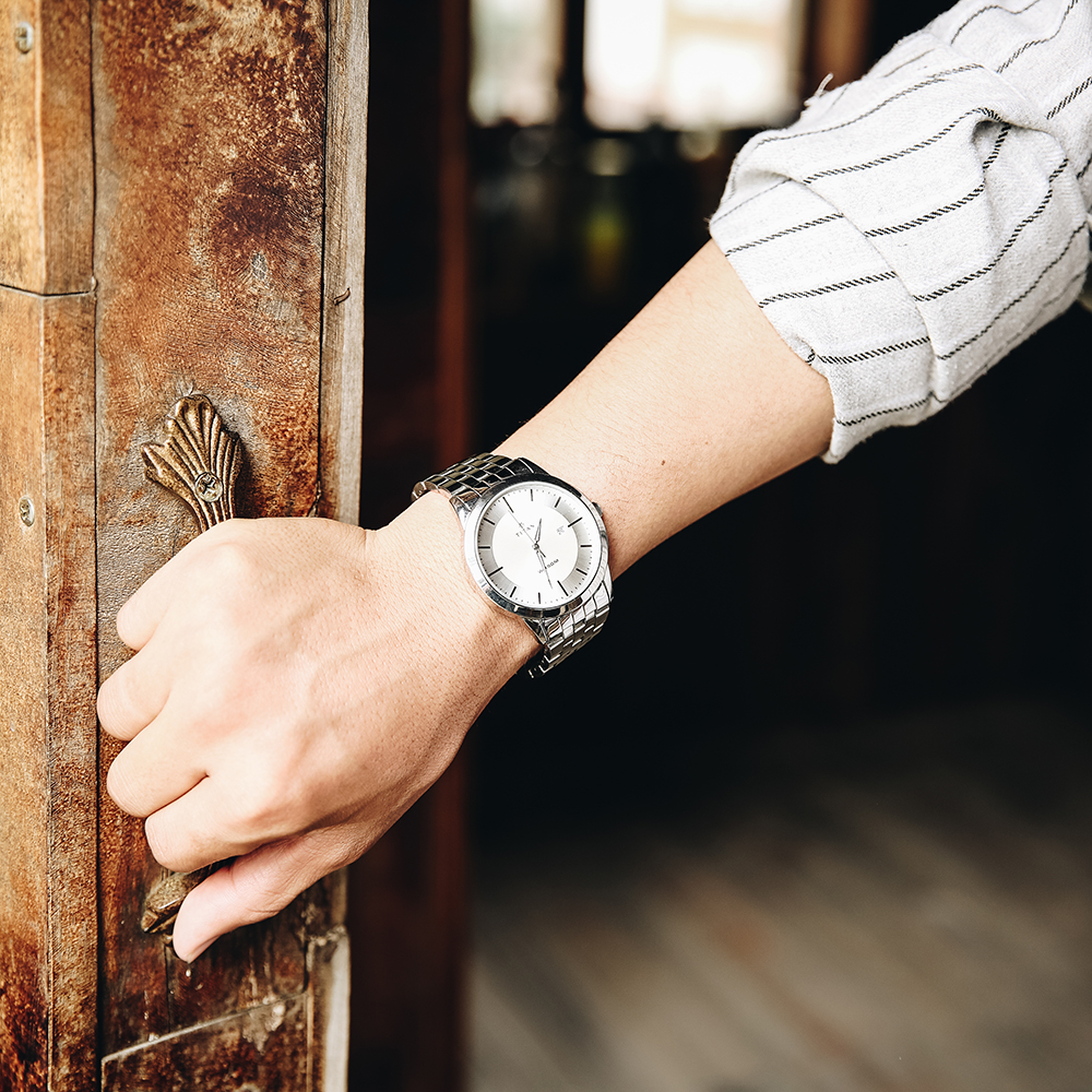 Đồng hồ TITAN 42.1 mm Nam 1584SM03