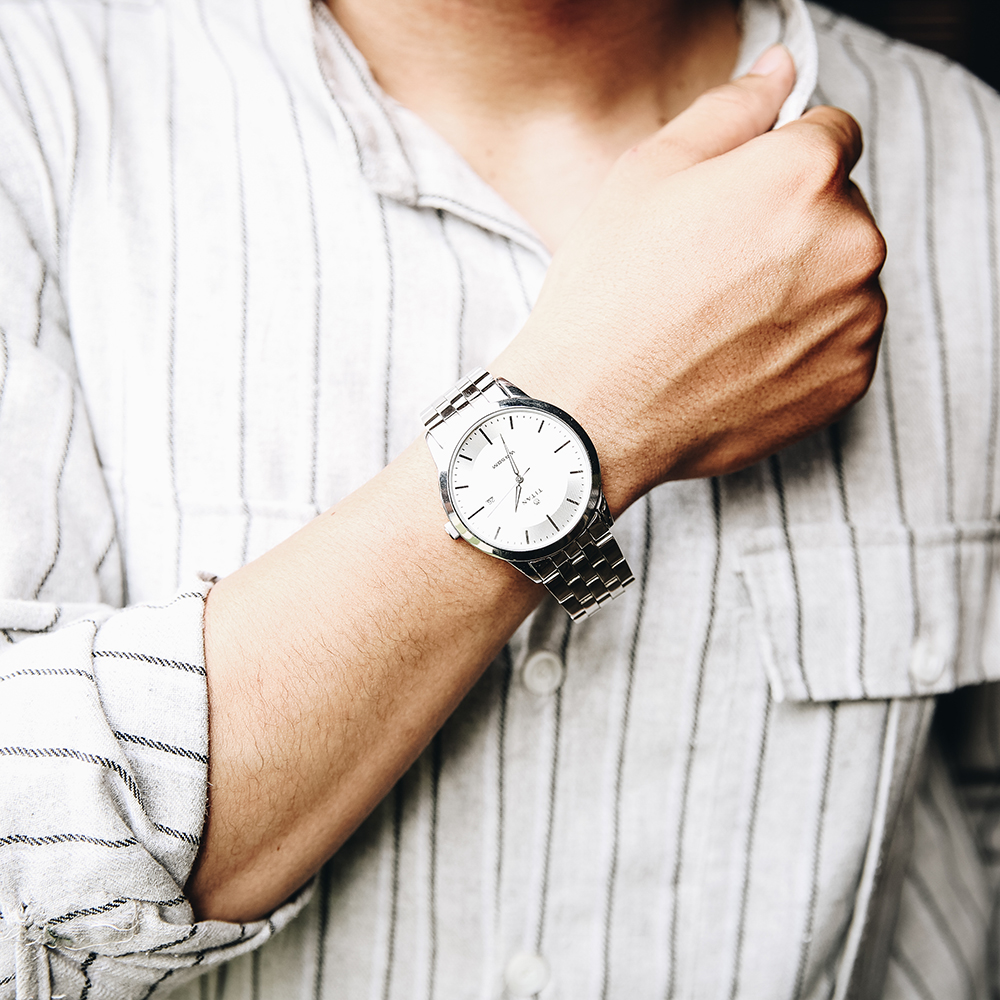 Đồng hồ TITAN 42.1 mm Nam 1584SM03