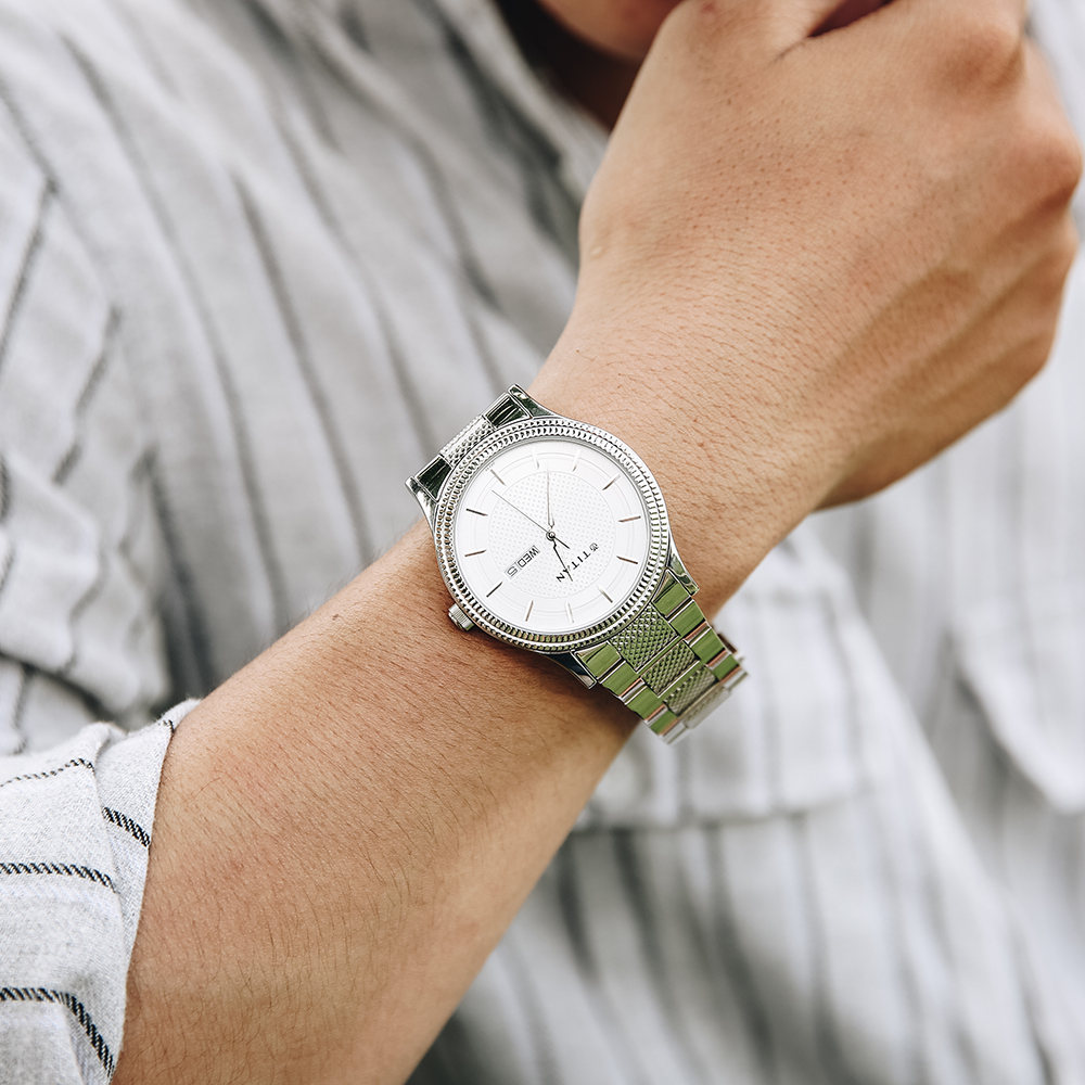 Đồng hồ TITAN 40.4 mm Nam 1650SM01