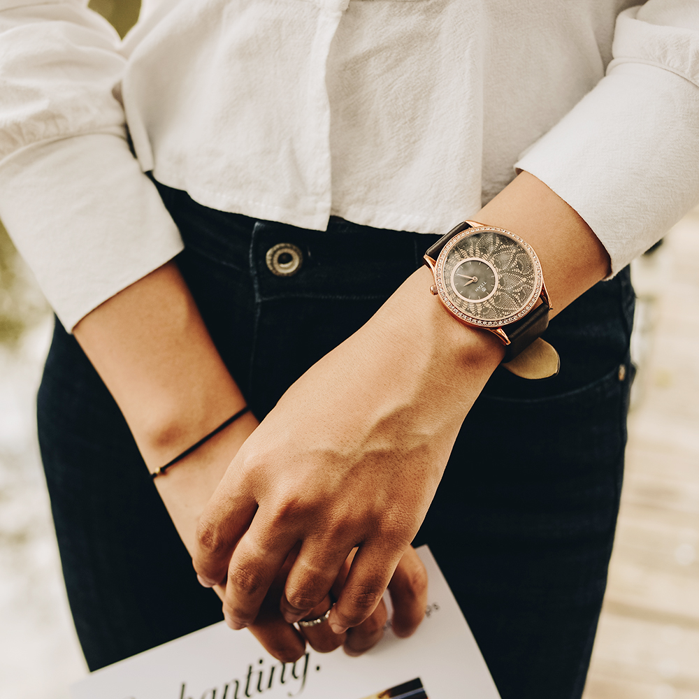 Đồng hồ TITAN 40.9 mm Nữ 9959WL02