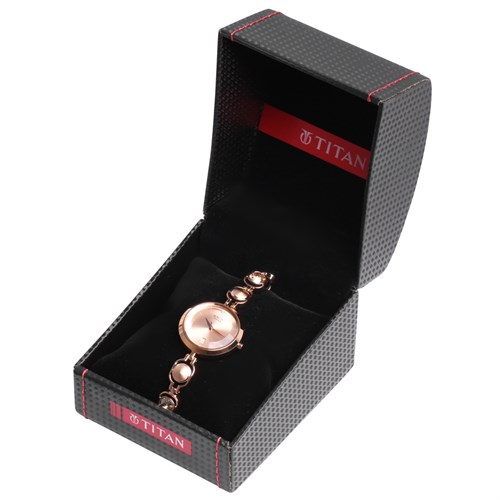Đồng hồ TITAN 28 mm Nữ 2606WM02