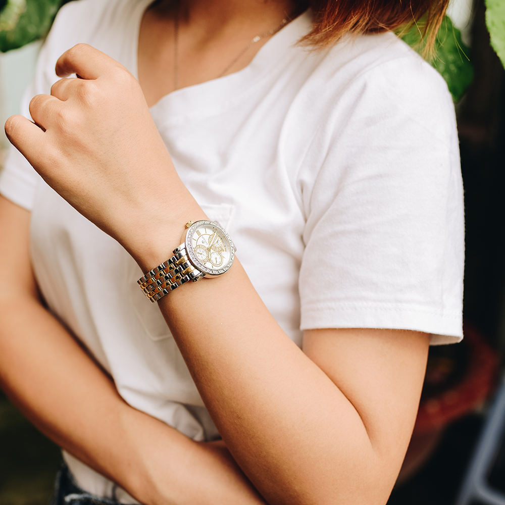 Đồng hồ TITAN 33.2 mm Nữ 9743BM01