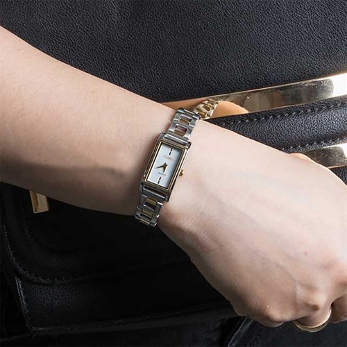 Đồng hồ CITIZEN 14 x 28 mm Nữ EZ6364-83A Màu Bạc