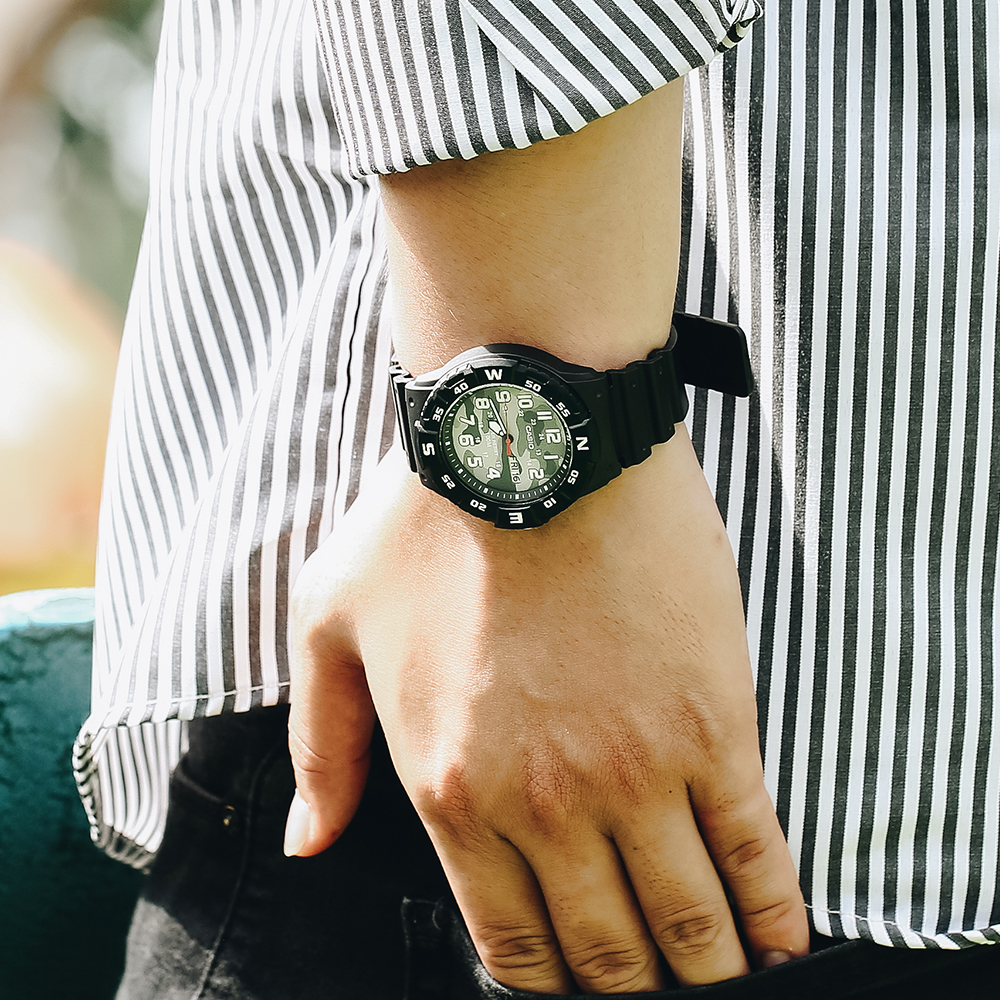 Đồng hồ CASIO 42.4 mm Nam MRW-220HCM-1BVDF