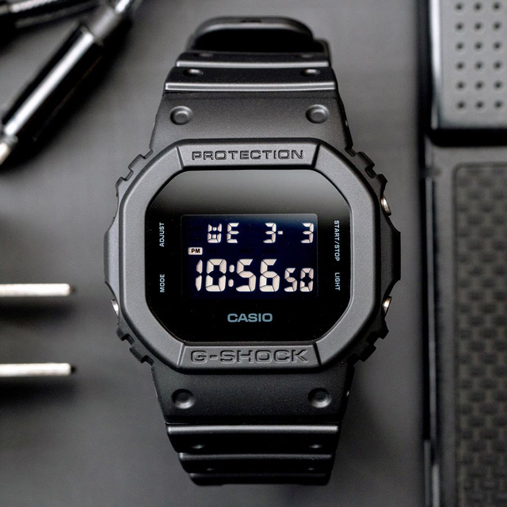 Đồng hồ G-SHOCK 5600 48.9 x 42.8 mm Nam DW-5600BB-1DR Màu Đen