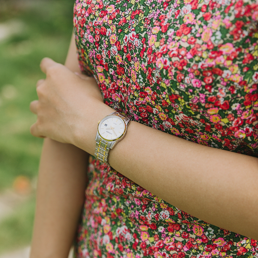 Đồng hồ CITIZEN 27 mm Nữ EU6004-56A