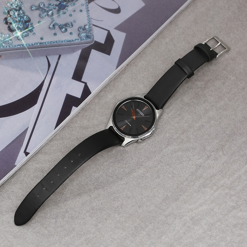 Đồng hồ CITIZEN 36.9 mm Nữ EM0599-17E