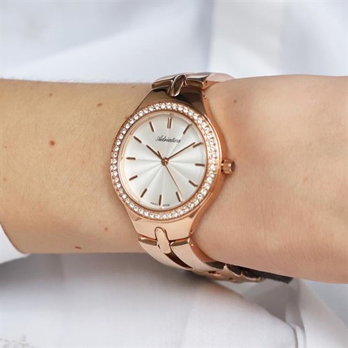 Đồng hồ ADRIATICA 31 mm Nữ A3418.9113QZ Màu Vàng