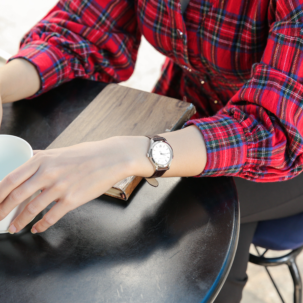 Đồng hồ MATHEY TISSOT Urban 30 mm Nữ D411AS