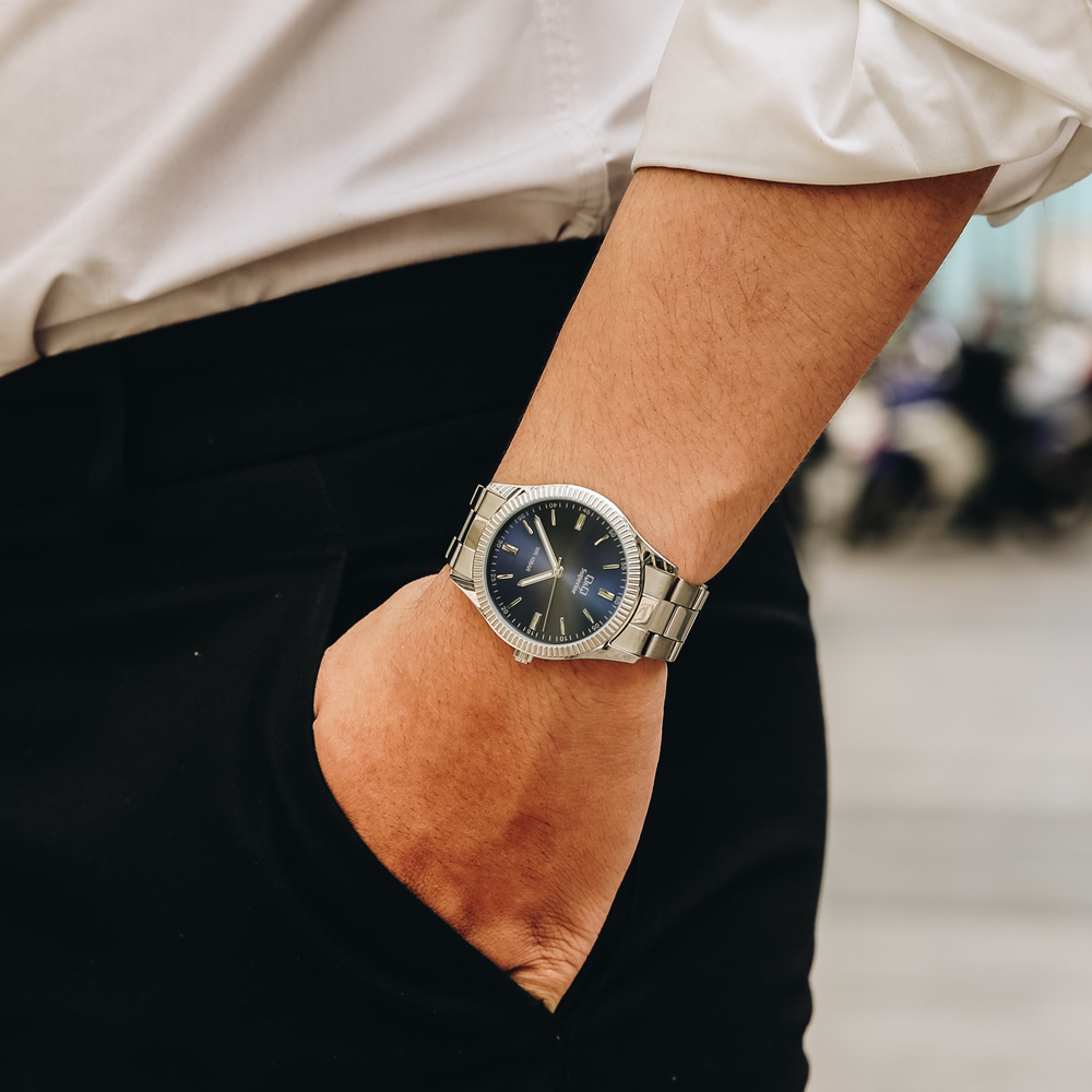 Đồng hồ Q&Q 40 mm Nam S294J202Y