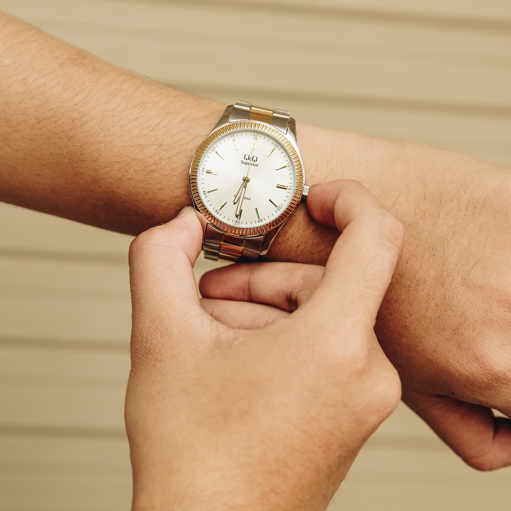 Đồng hồ Q&Q 40 mm Nam S294J401Y