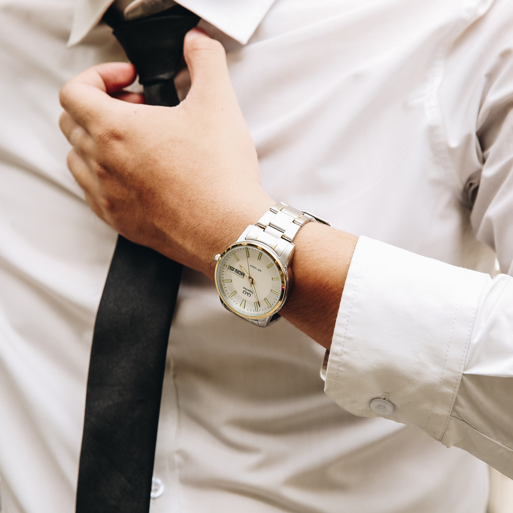 Đồng hồ Q&Q 40 mm Nam S330J401Y